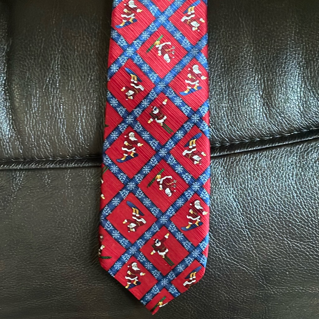 Mens Christmas Tie Santa Snow Sports City Streets Brand Red 100 Silk